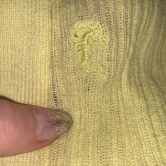 Yellow throw over - Picture 2 of 2